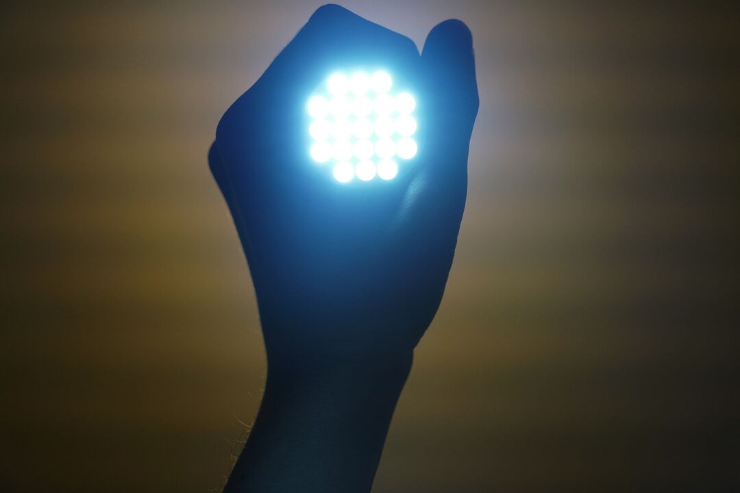 A LED-lámpák használata jó módja az elektromos megtakarításnak